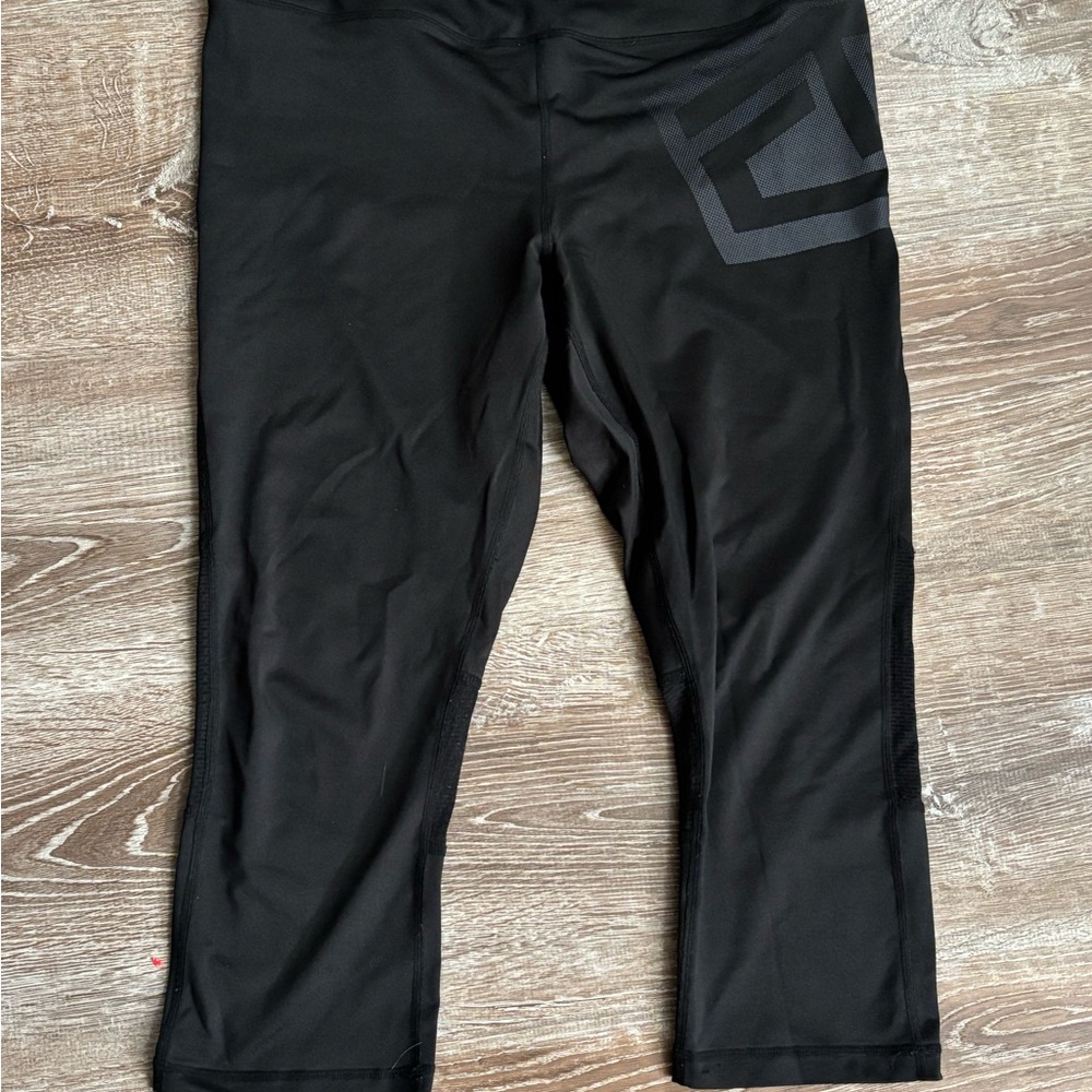 Women’s Tapout Leggings Large